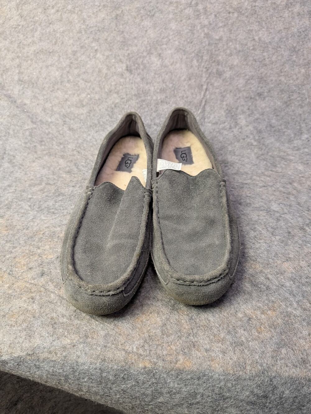 Men’s Authentic UGG Ascot Slippers Size 10 Grey Gray Suede Slip On